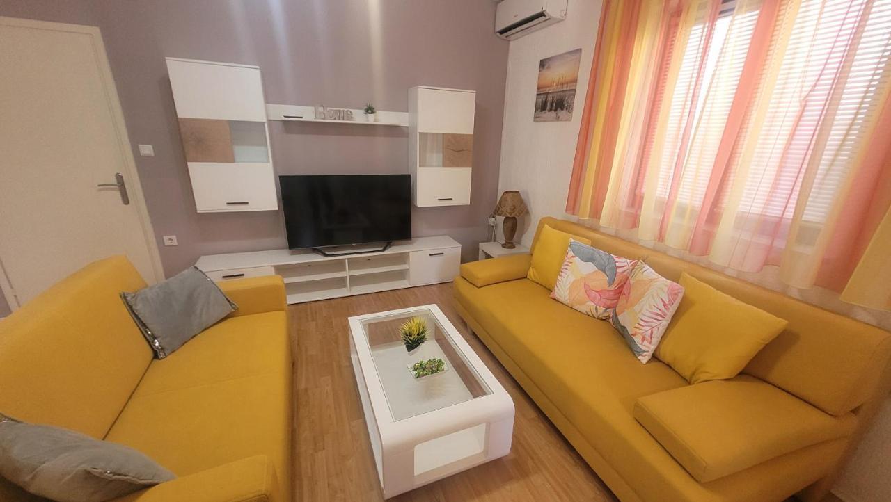Apartment Lidija Krk Town Eksteriør bilde