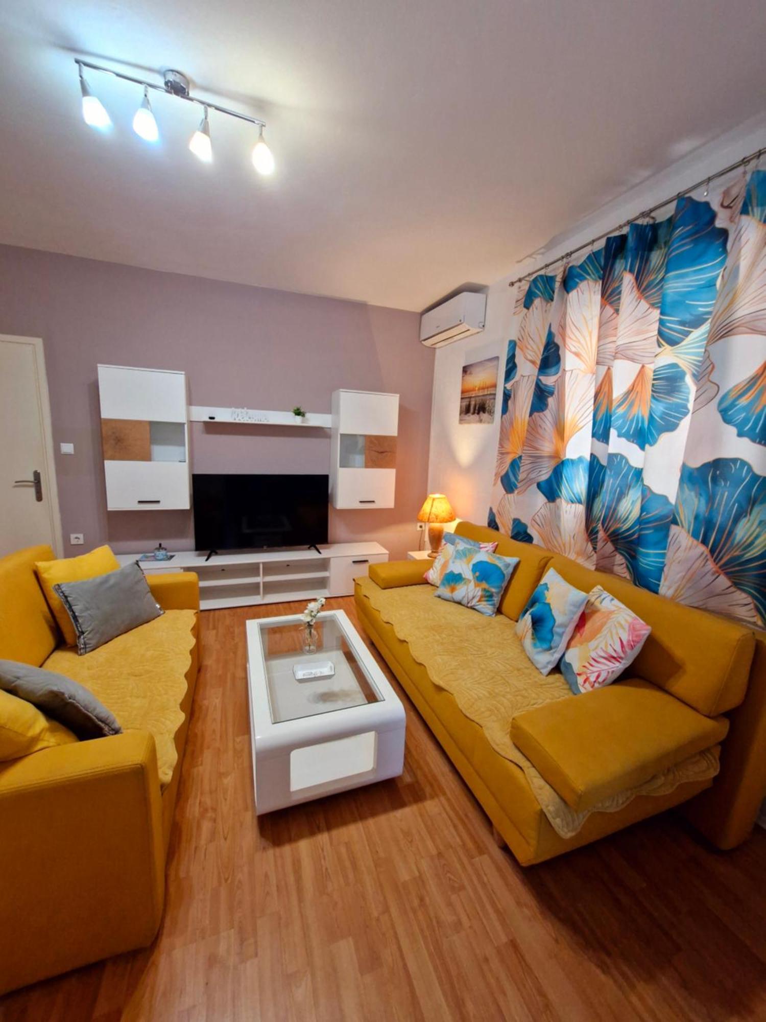 Apartment Lidija Krk Town Eksteriør bilde